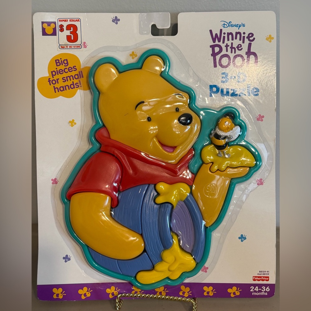 Disney Winnie the Pooh 3D Puzzle - Yellow, Red, Blue, Teal